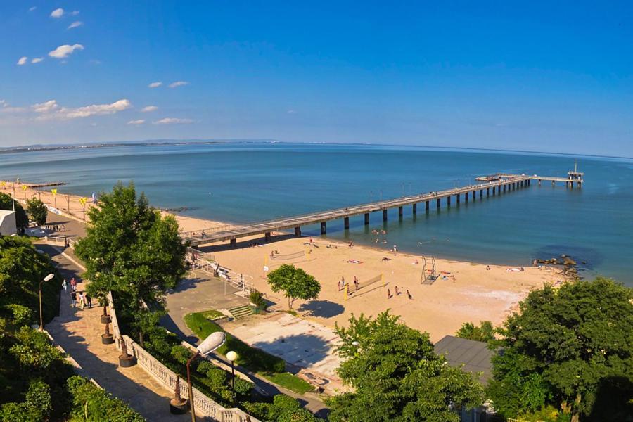 Funny-Gunny Room To The Sea Garden Burgas Exterior photo